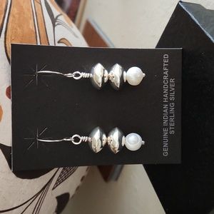 Gorgeous NWOT Native American Navajo Handmade Pearl Earrings ♥️